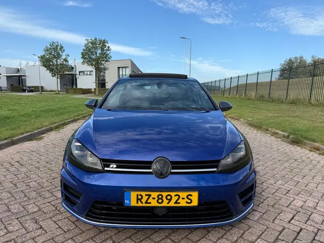 Volkswagen Golf 2