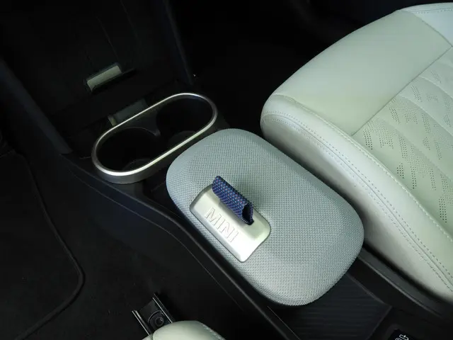 MINI 3-Deurs Cooper C 2025 Benzine 24