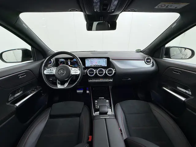 Mercedes-Benz EQA 250 AMG Line 67 kWh 2022 Elektrisch 26