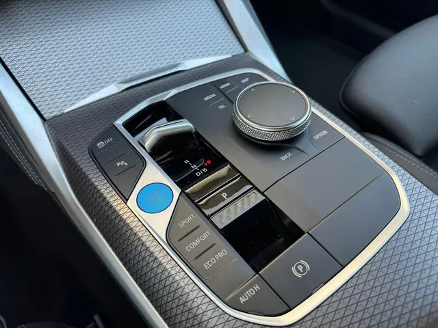 BMW i4 EDrive40 High Executive 84 kWh 2023 Elektrisch 8