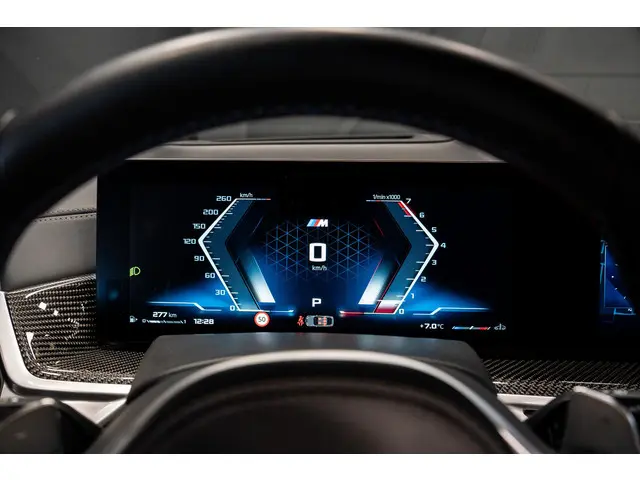 BMW X6 M60i xDrive 2023 Benzine 52