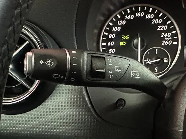 Mercedes-Benz A-Klasse 180 2014 Benzine 30