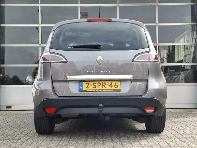 Renault Scénic TCe 115 Bose 2013 Benzine 4