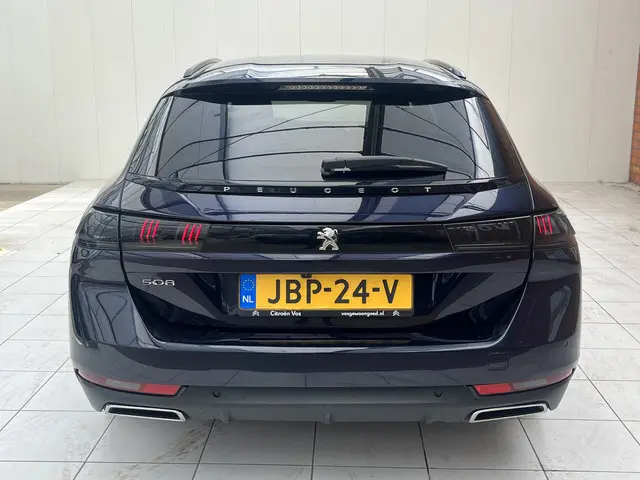 Peugeot 508 SW PureTech 130 Allure Pack 2021 Benzine 33