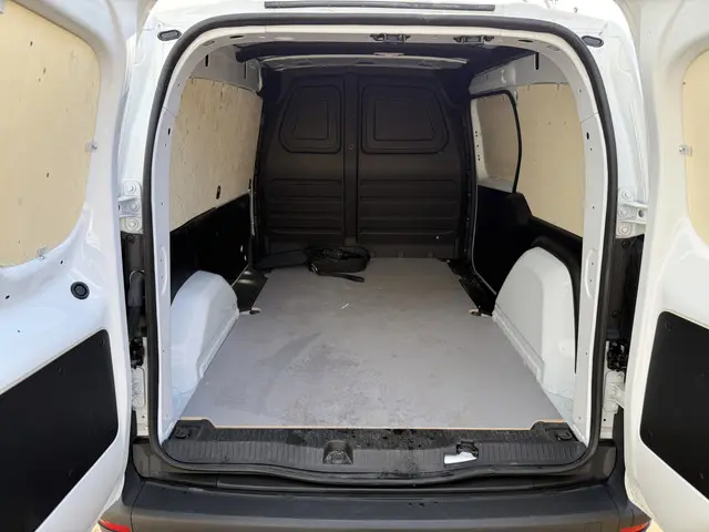 Mercedes-Benz eCitan 112 51kWh 2024 Elektrisch 12