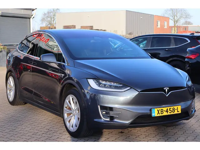 Tesla Model X 75D Base 6p. 2018 Elektrisch 11