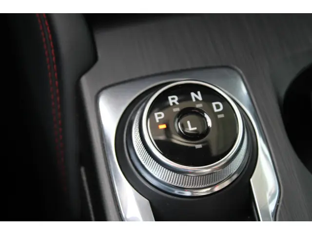 Ford Kuga 2.5 PHEV ST-Line X 2025 Hybride Benzine 27