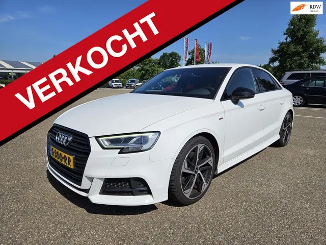 Audi A3 Limousine 40 TFSI S-line 2019 Benzine
