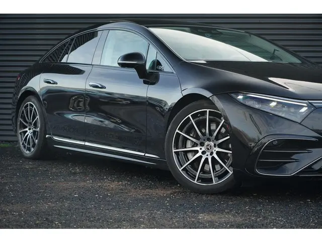 Mercedes-Benz EQS 450+ AMG Line 108 kWh 2021 Elektrisch 32