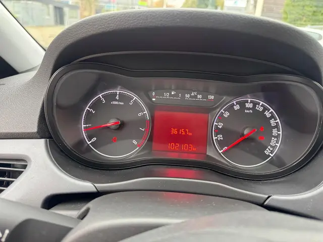 Opel Corsa 1.4 Cosmo Airco,Pdc.Cruise 2016 Benzine 17