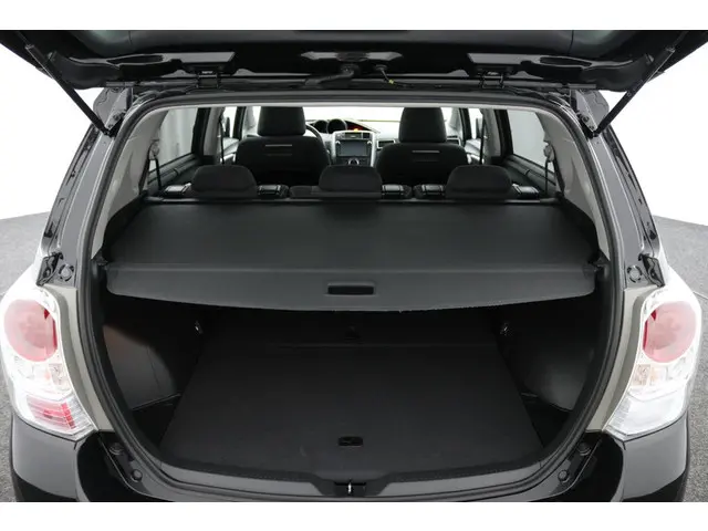 Toyota Verso 1.8 VVT-i SkyView Edition 2018 Benzine 38
