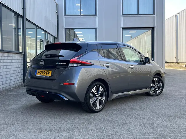 Nissan Leaf 2