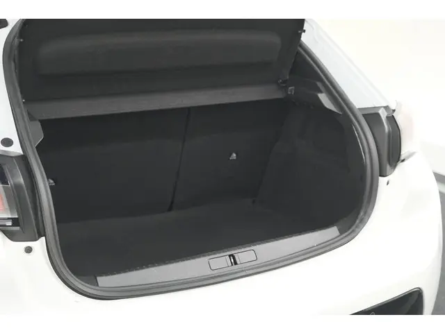 Peugeot 208 PureTech 100 Allure 2022 Benzine 55