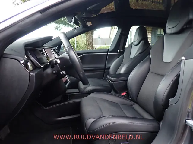 Tesla Model S 75D 2017 Elektrisch 9
