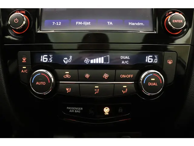 Nissan QASHQAI 1.2 N-Connecta 2017 Benzine 25