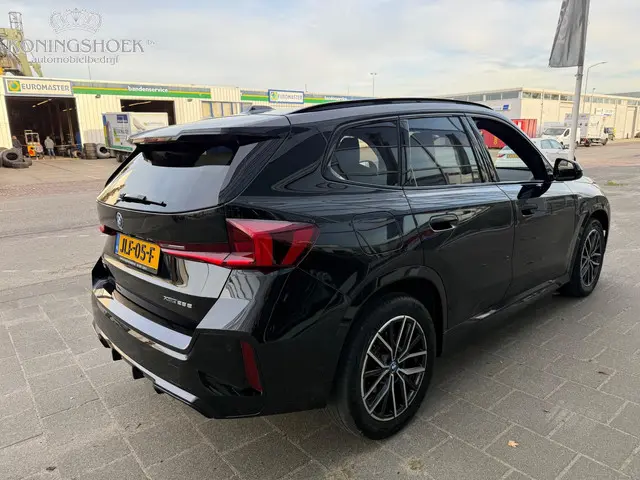 BMW X1 XDrive25e M Sport 2023 Hybride Benzine 8