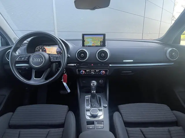 Audi A3 Limousine 35 TFSI CoD Advance 2020 Benzine 6