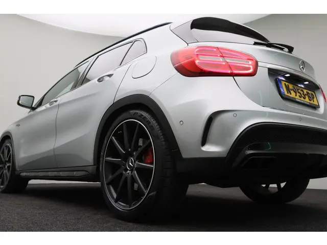 Mercedes-Benz GLA AMG 45 4Matic Edition 1 2014 Benzine 20