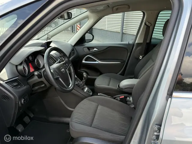 Opel Zafira Tourer 1.4 Cosmo 2013 Benzine 9