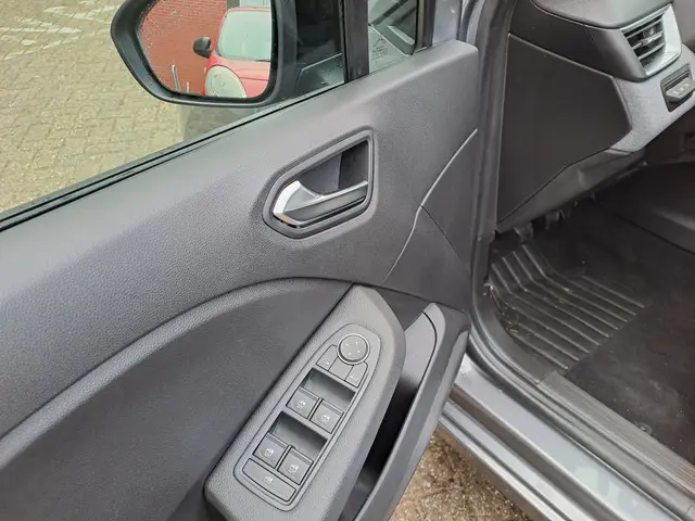 Renault Clio 1.0 TCe 90 GPF evolution 2025 Benzine 8