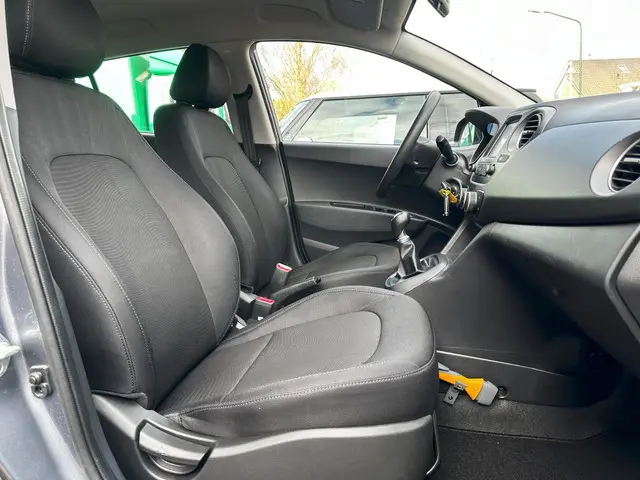 Hyundai i10 1.0i Comfort Airco Cruise Navi 2018 Benzine 8
