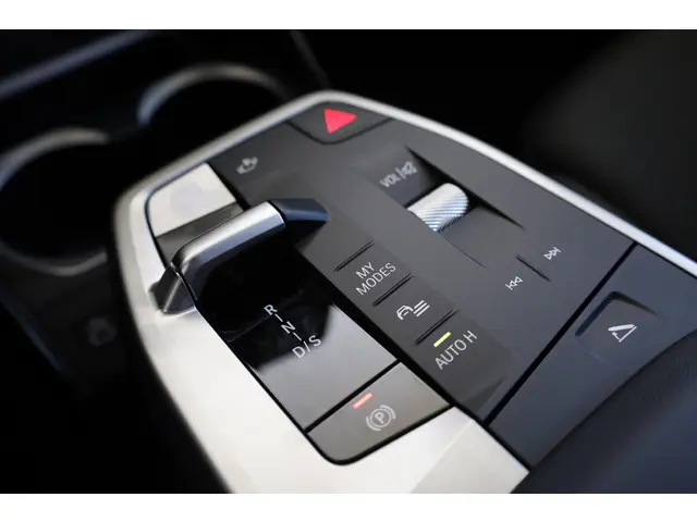 BMW X1 xDrive30e 2025 Hybride Benzine 22