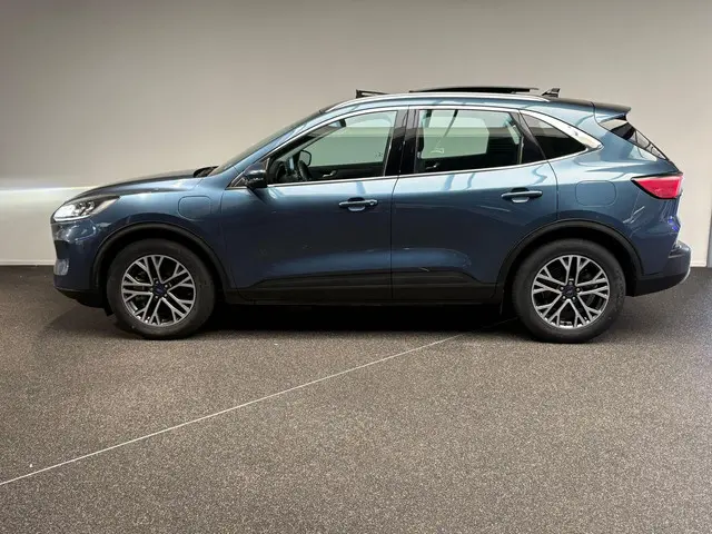 Ford Kuga 2.5 PHEV Titanium 2020 Hybride Benzine 12