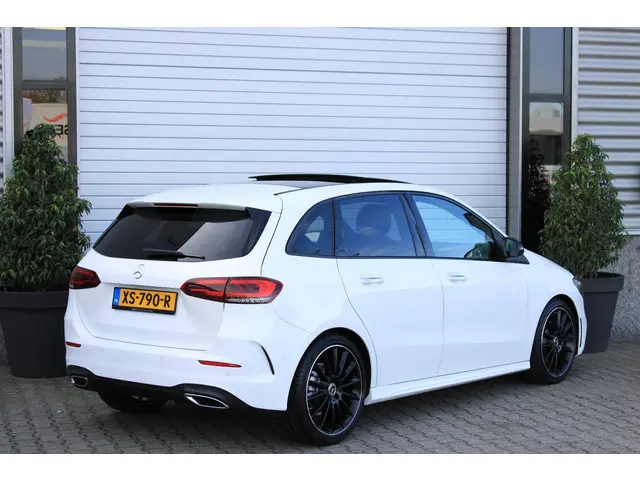 Mercedes-Benz B-Klasse 180 AMG 2019 Benzine 5