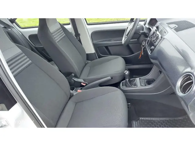 Volkswagen up! 1.0 2021 Benzine 22