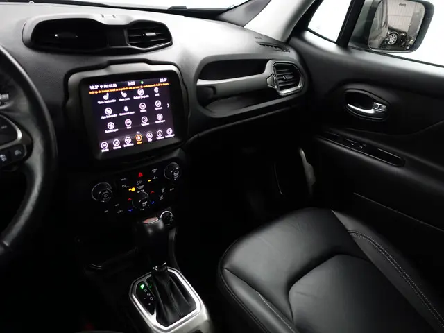 Jeep Renegade 1.3T 151pk Freedom Aut- 2019 Benzine 8