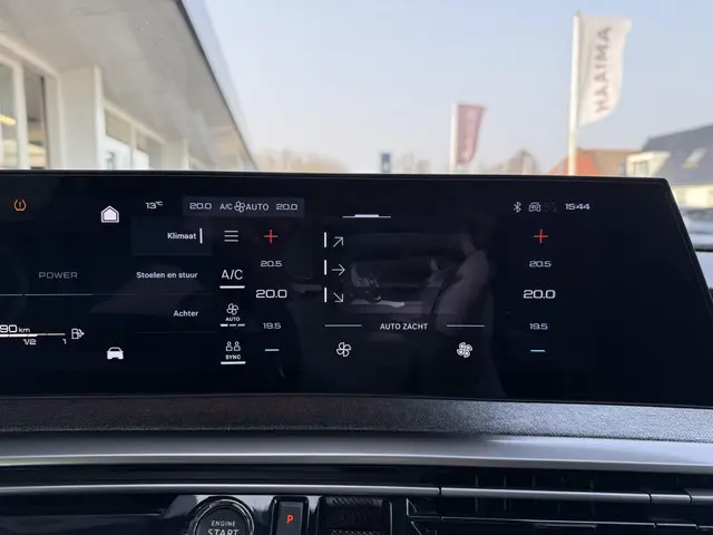 Peugeot 5008 1.2 Hybrid 145 GT 2025 Hybride Benzine 12