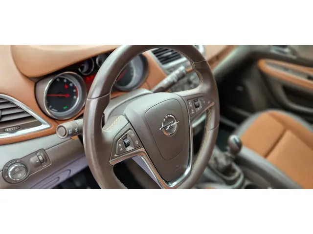 Opel Mokka 1.4 T Cosmo 2015 Benzine 11