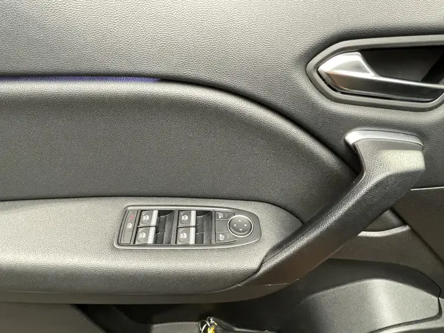 Renault Captur 1.3 TCe 140 Intens 2022 Benzine 16