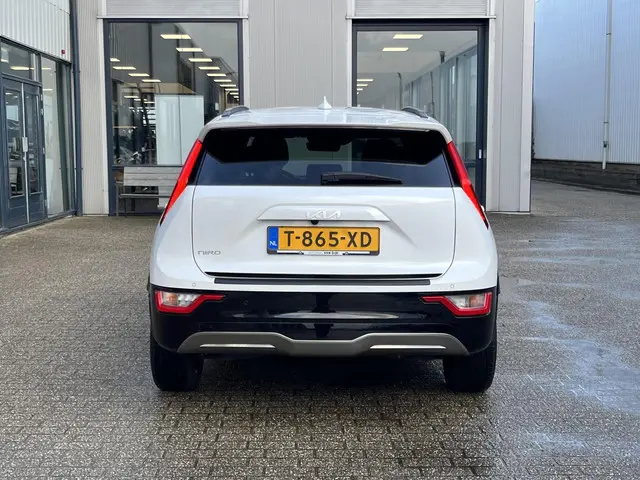 Kia Niro EV Edition 64.8 kWh 2023 Elektrisch 18