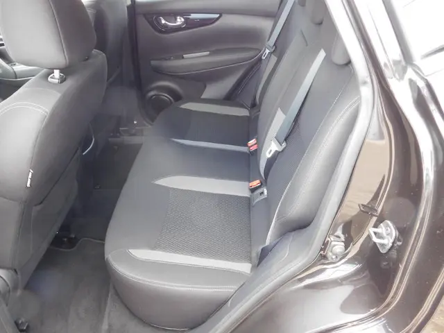 Nissan QASHQAI 1.3 DIG-T Business Edition 2019 Benzine 8