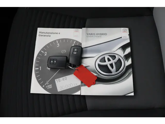 Toyota Yaris 1.5 Hybrid Aspiration 2017 Hybride Benzine 11