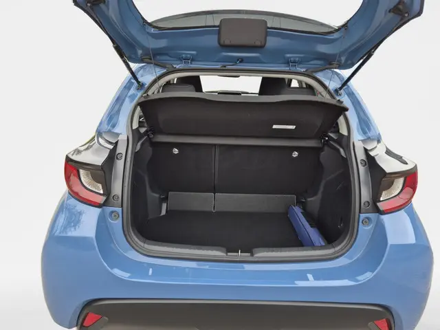 Toyota Yaris 1.5 Hybrid Active 2022 Hybride Benzine 9