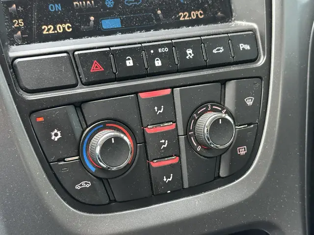 Opel Astra 1.4 Turbo Blitz 2015 Benzine 11