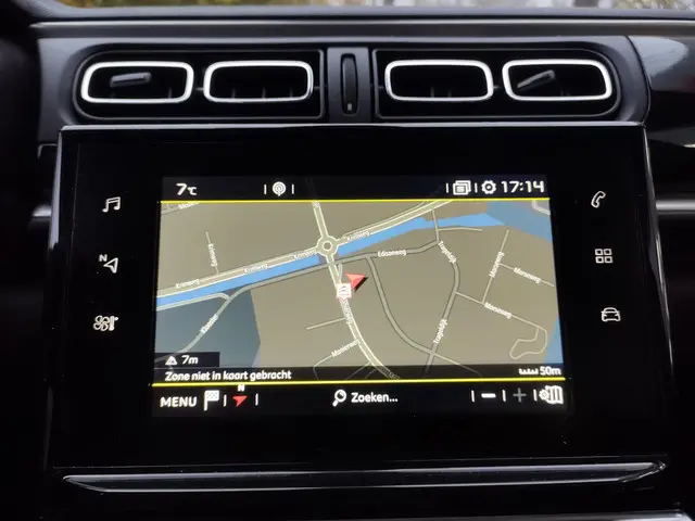 Citroën C3 1.2 PureTech Shine 2017 Benzine 11