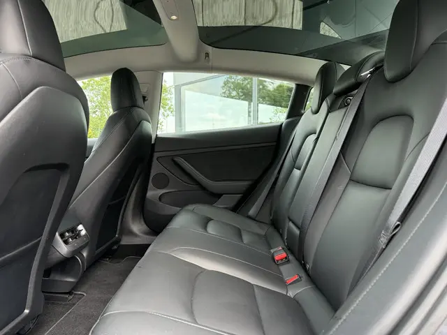 Tesla Model 3 Range Plus 2021 Elektrisch 15