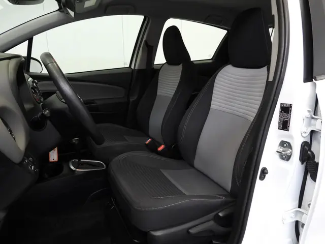 Toyota Yaris 1.5 Hybrid Active 2020 Hybride Benzine 23