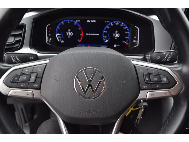 Volkswagen T-Roc 1.0 TSI Life 75 Edition 2022 Benzine 7