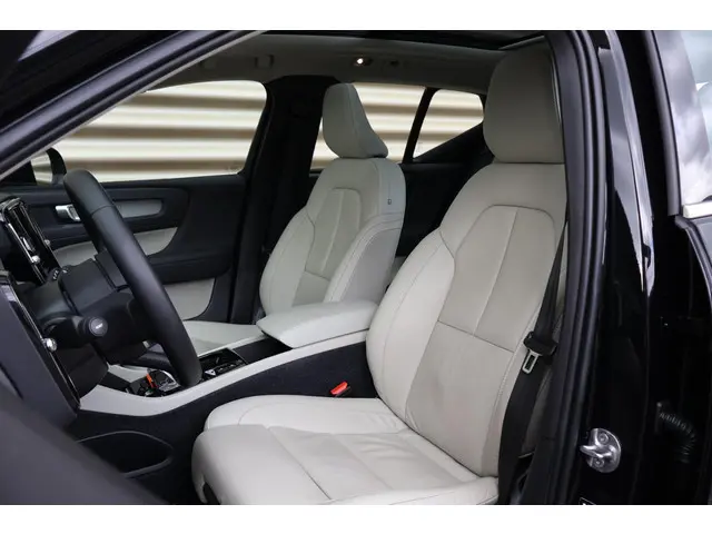 Volvo XC40 T4 Recharge Inscription 2022 Hybride Benzine 19