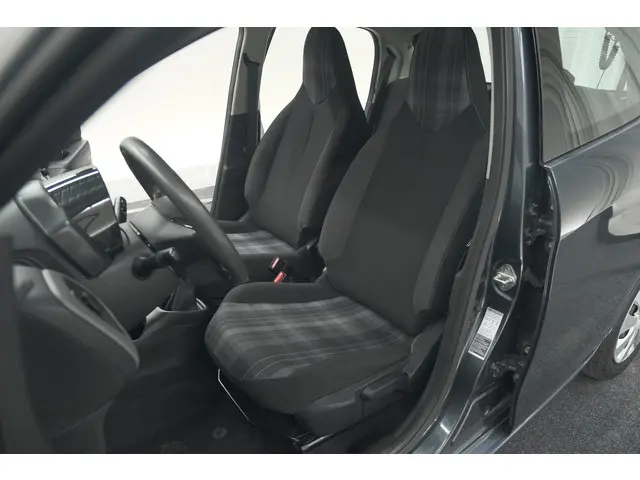 Peugeot 108 1.0 e-VTi Active 2019 Benzine 22