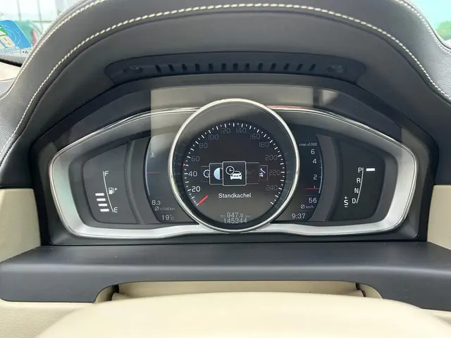 Volvo V70 2.0 T4 Inscription Edition 2016 Benzine 28