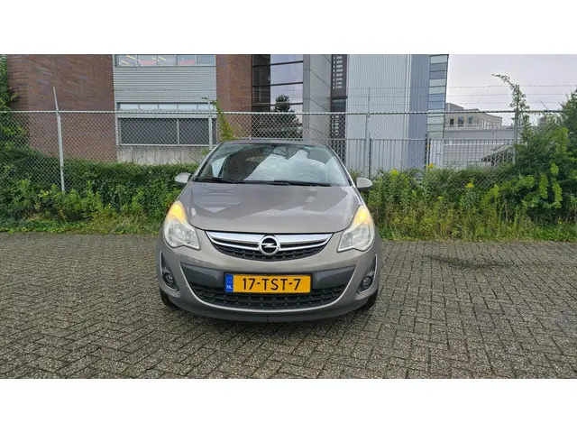 Opel Corsa 2