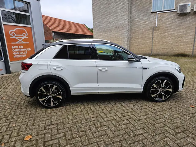 Volkswagen T-Roc 1.5 TSI R-Line Edition 2025 Benzine 6