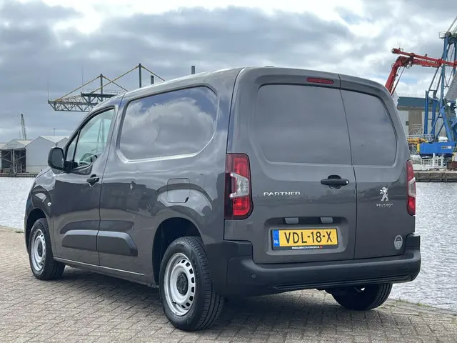 Peugeot Partner bestel 1.5 BlueHDI Asphalt 2019 Diesel 23