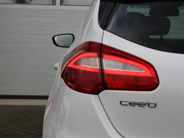 Kia cee'd 1.0 T-GDi 120PK GT-Line | TOP STAAT!! 2016 Benzine 47