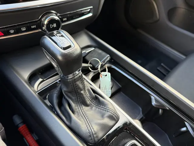 Volvo V60 2.0 T4 Inscription RIJKLAARPRIJS! 2020 Benzine 17